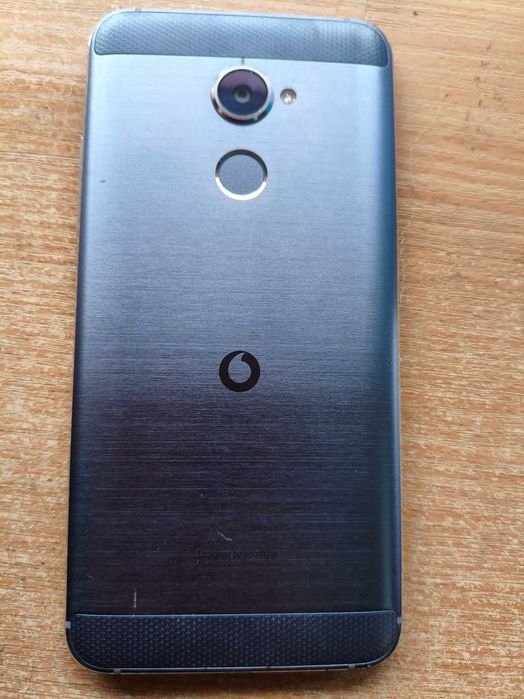 Смартфон Vodafone с паролем