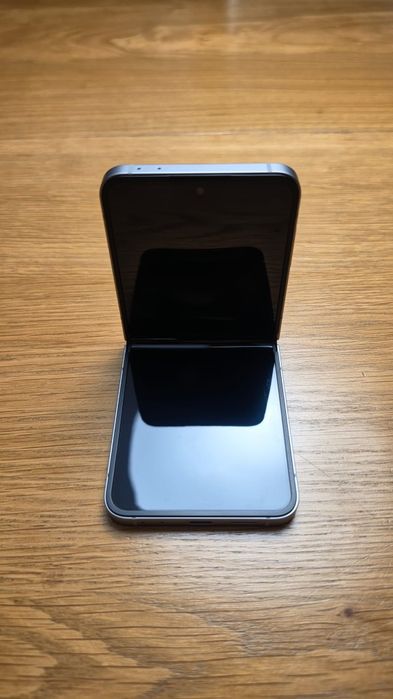 Samsung Galaxy Z Flip6 POLECAM!!!