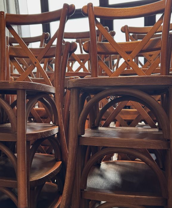 Оренда дерев’яних стільців  Cross Back