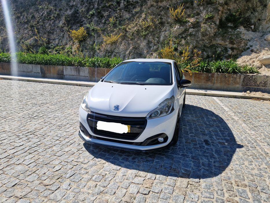 Peugeot 208 1.6 HDi