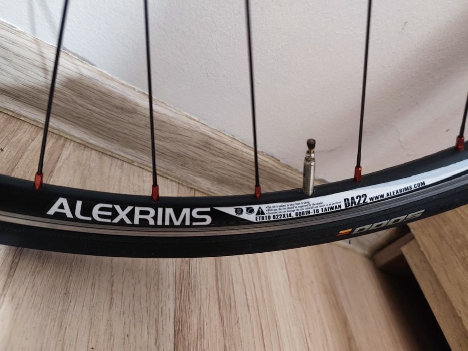 Komplet kół szosowych ALEXRIMS DA22, Novatec (łożyska maszynowe) +