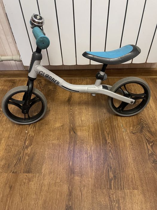 Біговел  беговел Globber Go Bike