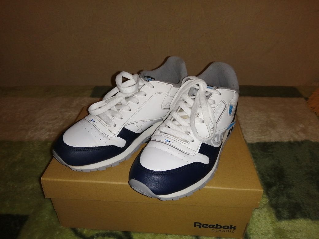 Reebok Classic 36 730 .