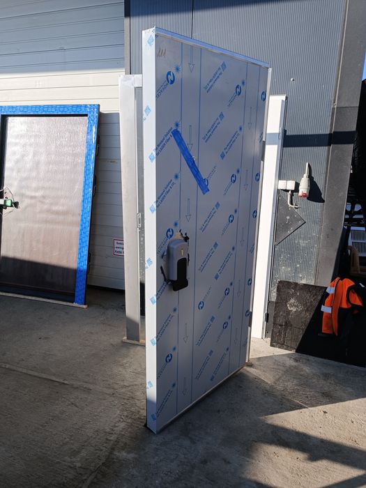 Drzwi chłodnicze / Drzwi nierdzewne / Drzwi do chłodni