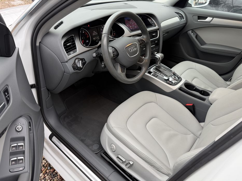 Audi A4 B8 Lift /1.8 Brnzyna/105tys/Super stan !!!