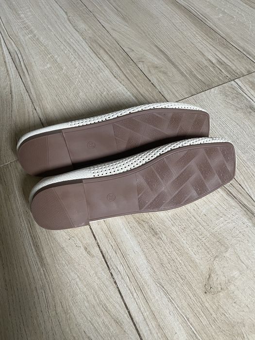 Letnie buty baleriny ecru