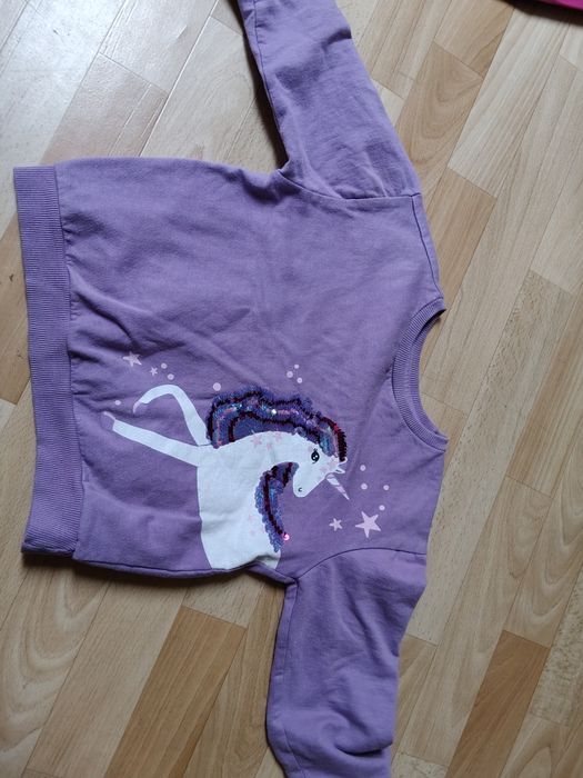 Ubrania dla dziewczynki 122