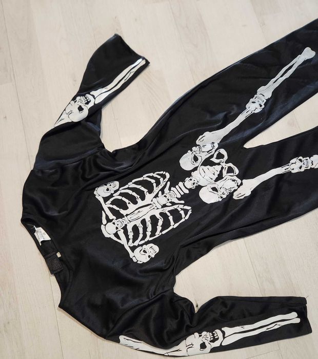strój wampir drakula szkieletor kościotrup halloween nr 318