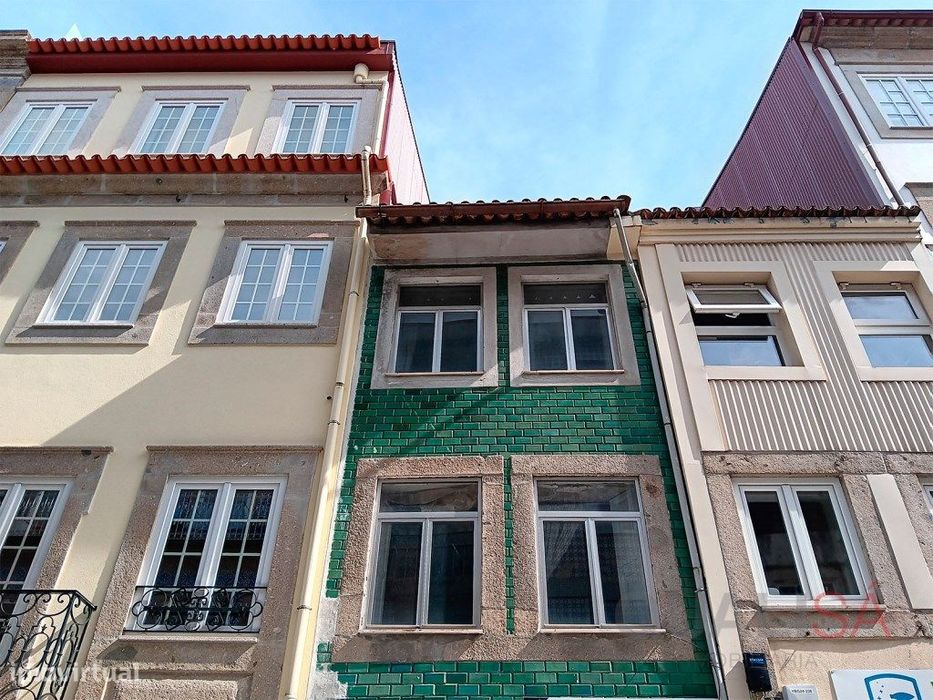 Apartamento T1 novo, equipado e mobilado no centro histórico de Bra...