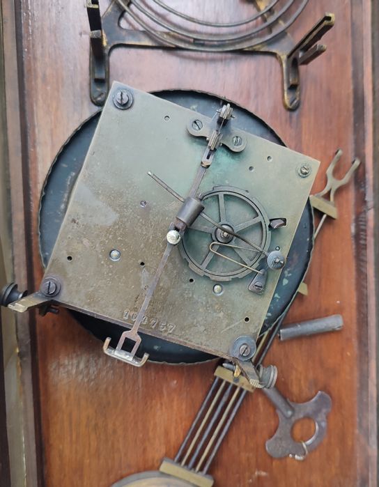 Stary zegar ścienny