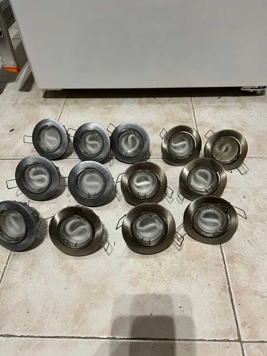 Focos de encastrar + lâmpadas