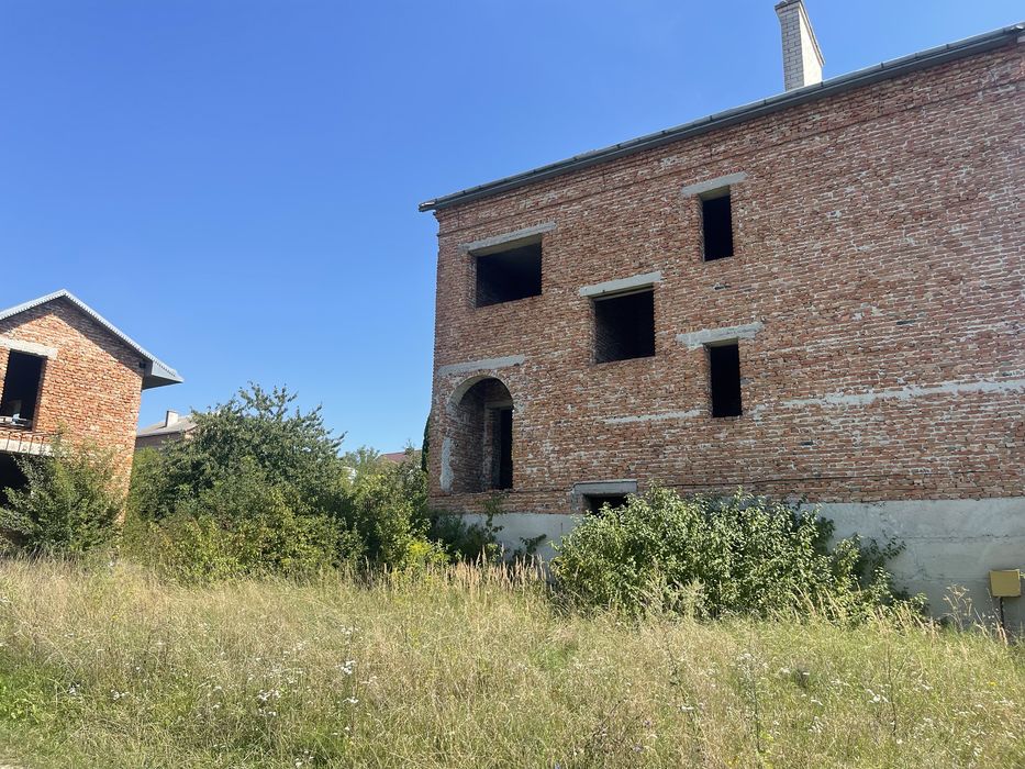 Продаж Будинку с Біла