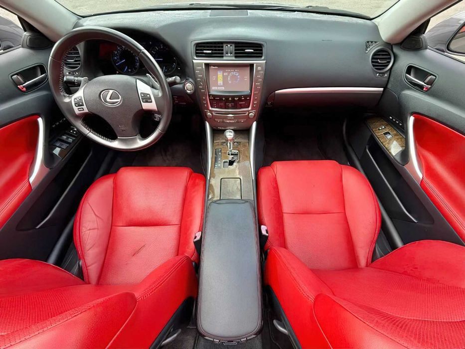 Lexus IS 250      2015