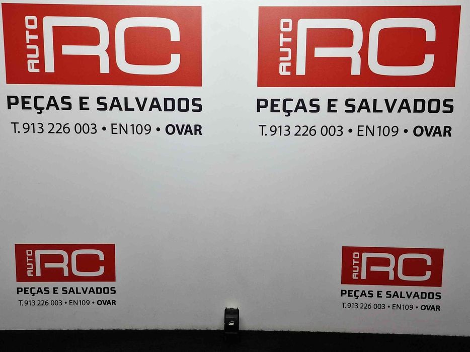 Comando / Botão / Interruptor Vidros Frente Direito 98044803ZD - DS DS 3 / DS 3 CROSSBACK