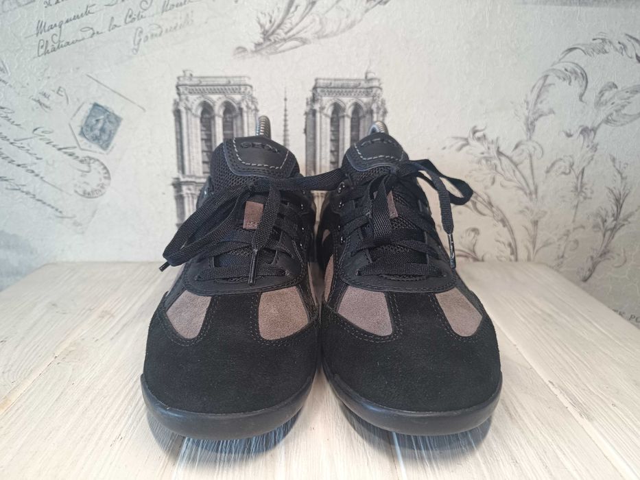 -                                         Geox