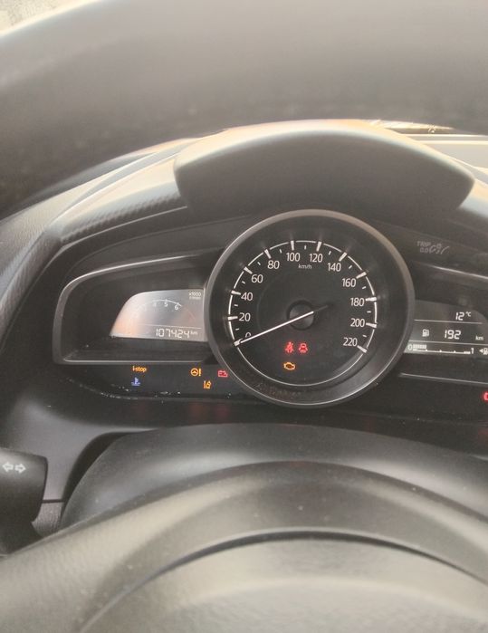 vendo Mazda 2 1.5 skyactiv-g nacional 2019 acidentado salvado