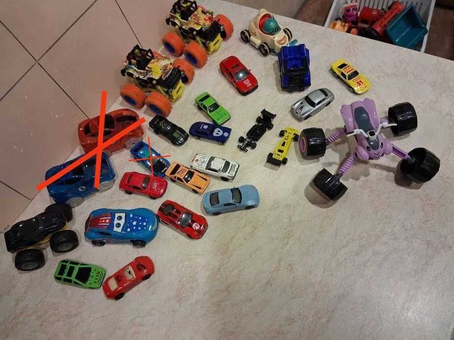 Пакет машинок монстертрак машинки для трека