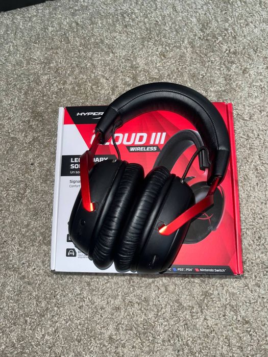 Навушники HyperX Cloud III Wireless