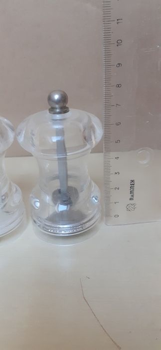 Acrylic salt shaker64585241144577123