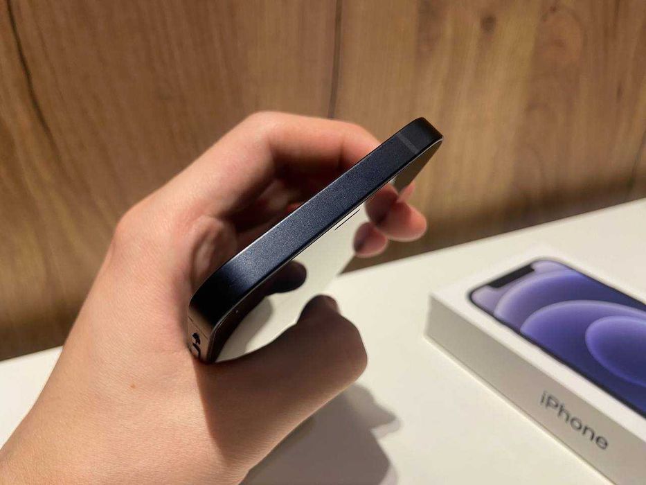 Айфон 12 на Apple iPhone 12 64GB Black