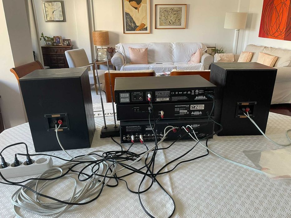 Aparelhagem HI-Fi NAD