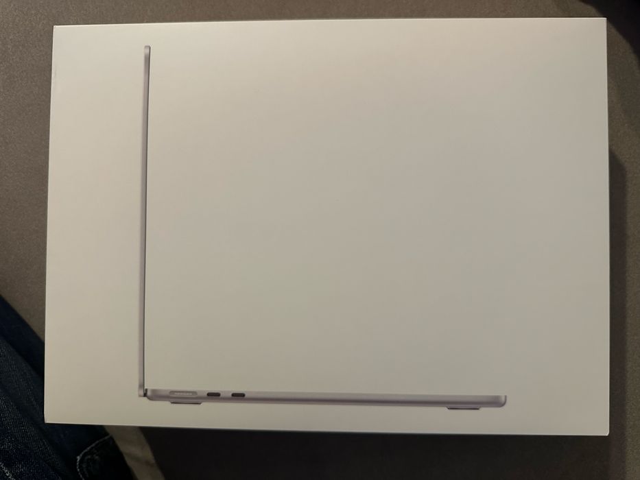 MacBook Air 13" silver Nowy z faktura i gwarancja.