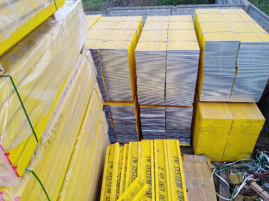 Stemple budowlane - używane regulowane Dźwigar Doki Szalunki