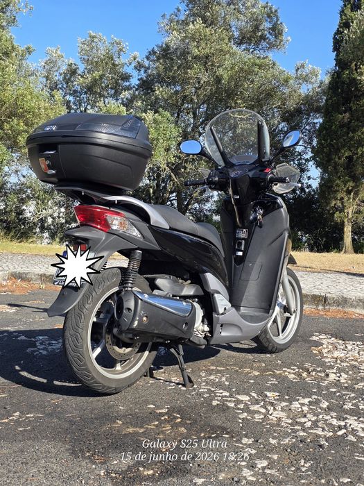 Honda SH300i possível troca por + cilindrada (reservada até sábado dia 5)