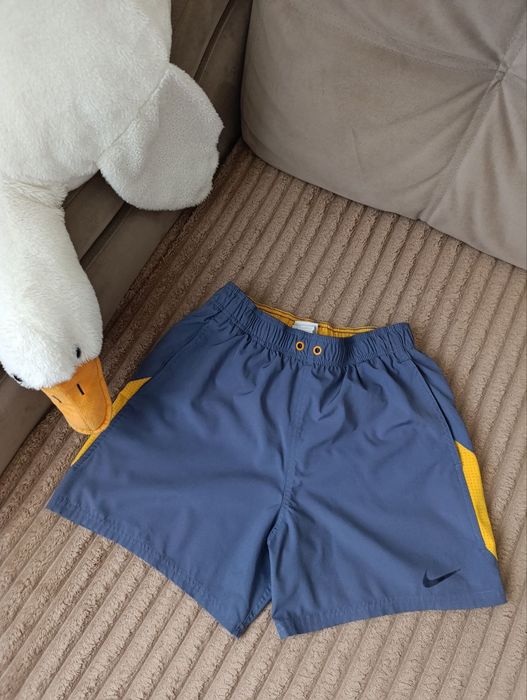 Шорти NIKE підліткові. Розмір S.