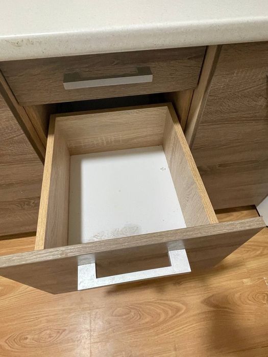 Продам кухню!!! В новому стані, вмонтована варочна поверхність