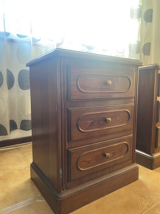 Mesa de cabeceira