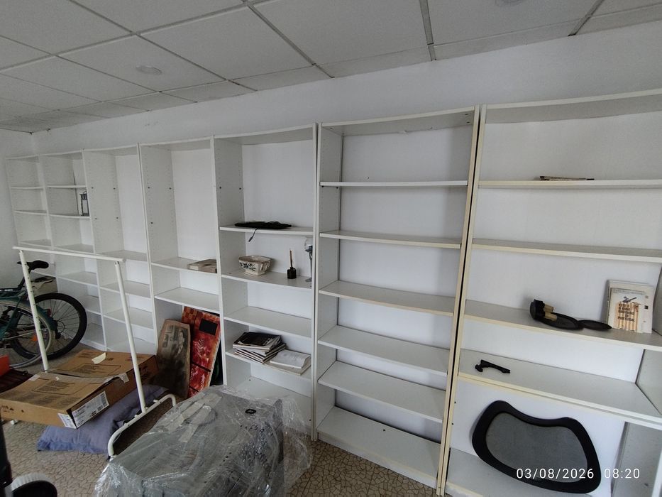 Estante IKEA para desocupar