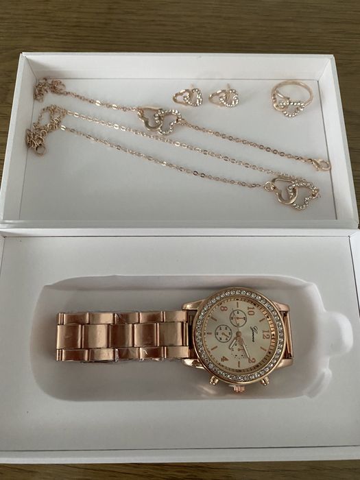 Набор женский  6 предметов золото/серебро новый