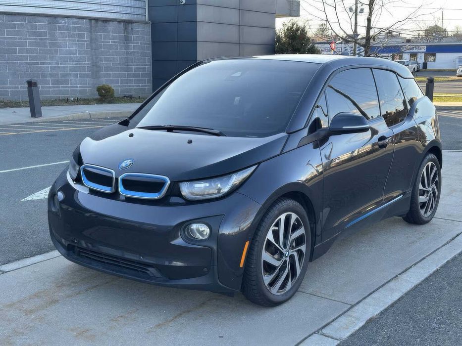 BMW i3 with Range Extender      2015