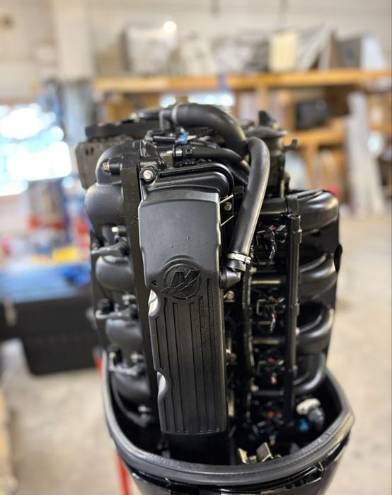 Silnik zabirtowy Mercury 150 XL