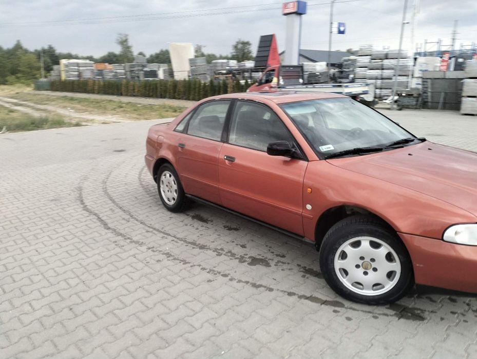 Samochód Audi a4