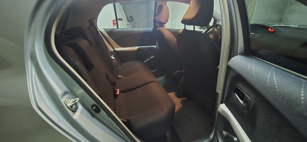 Toyota Yaris 1.0 VVTI  c/ar condicionado