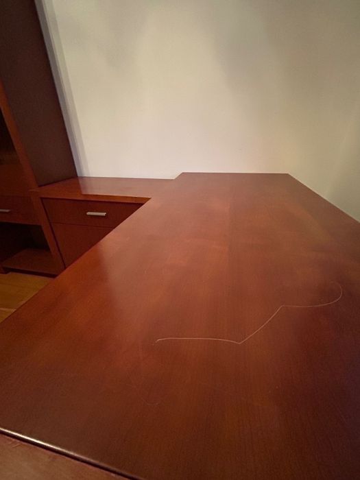 Secretária Escritório c/ Arrumação em Cerejeira (Paços de Ferreira!)