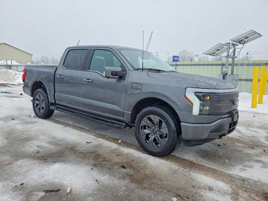 FORD F150 Lightning Pro 2023
