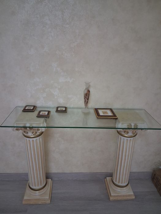 Консольний столик