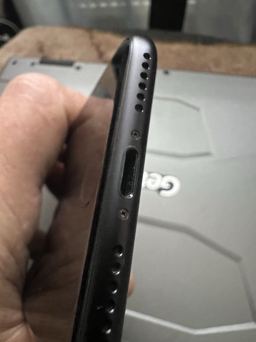 Смартфон iPhone 7 128 Gb 97%