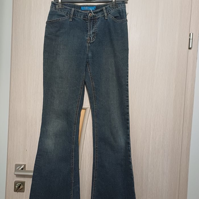 Spodnie jeans dzwony