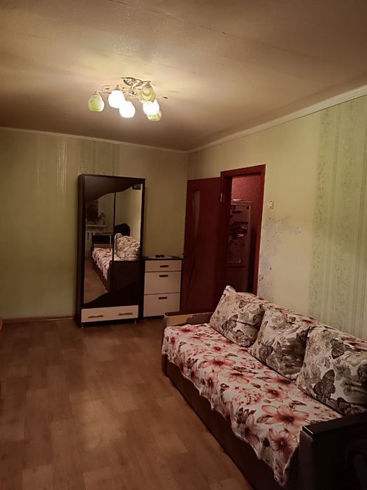 Здам квартиру (2кімнати в 3-х кімнатній)