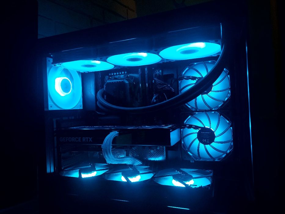 Komputer+Monitor 27" 180hz|Rx 9060 XT 16gb, Ryzen 7700,  32Gb DDR5