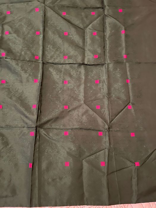 Lenço de seda verde