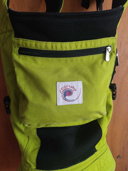 Porta-bebé Ergobaby