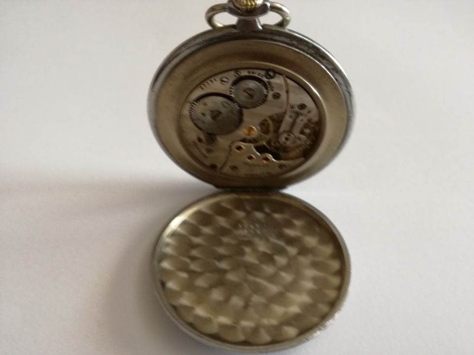 Relógio Bolso Coleção "CYMA PRIMA" Anos 40/50- 15 Jewels Swiss Made