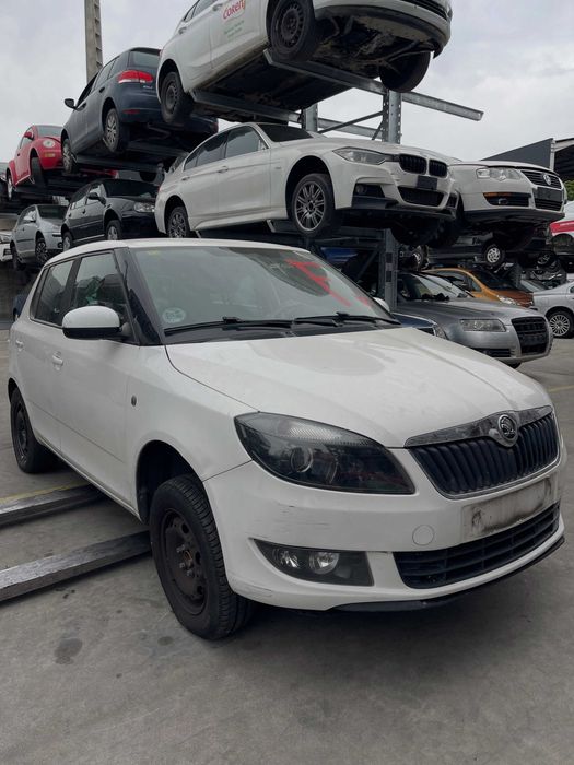 Skoda Fabia 2014 para peças