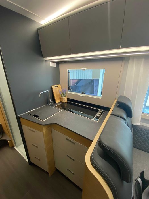 Wynajem kampera Adria półintegra