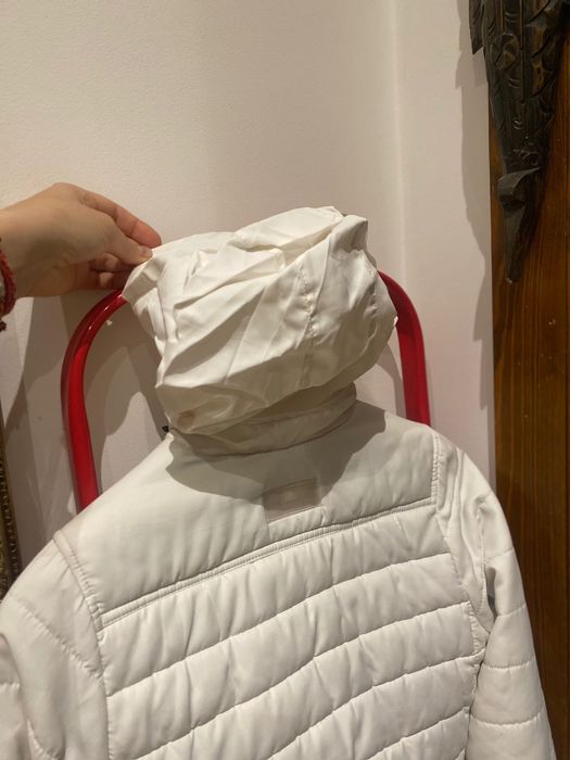 Белая куртка adidas Stella Mccartney